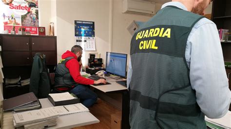 Investigan a un vecino de Marbella por extorsionar a clientes de ...